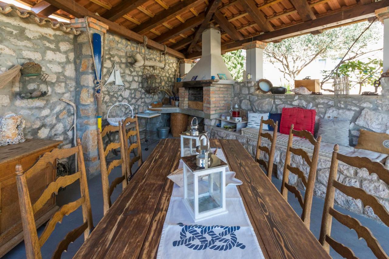 Apartments Adriatic ツリクヴェニツァ エクステリア 写真
